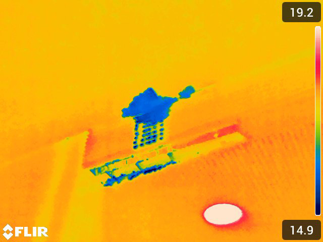 非破壊で行うサーモグラフィ調査